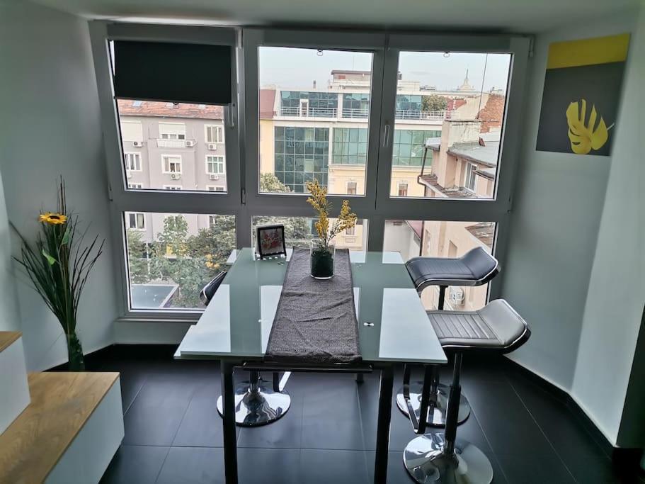 Sky-View Apartmentin Perfect City Center Софія Екстер'єр фото